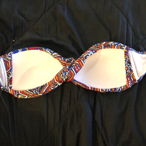 Jessica Simpson strapless bathing suit top - Picture 3 of 4